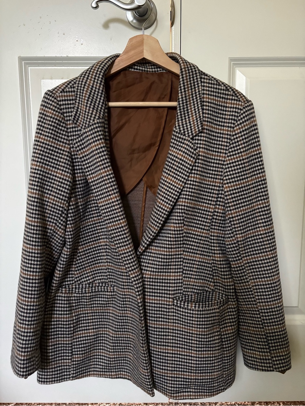 Houndstooth Plaid Blazer in Brown and Black